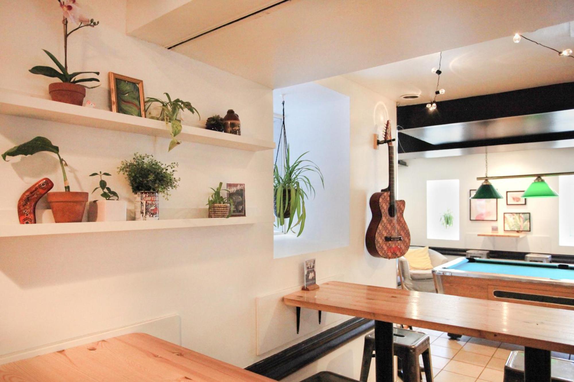 Auberge Saintlo Montreal Hostel — Photos 3